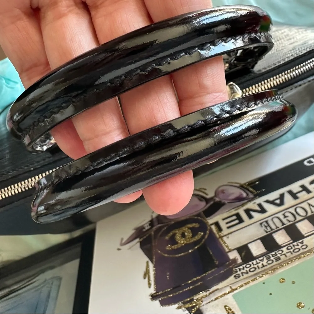 Vintage Louis Vuitton Alma GM electric epi EUC black epi Leather - Picture 11 of 17